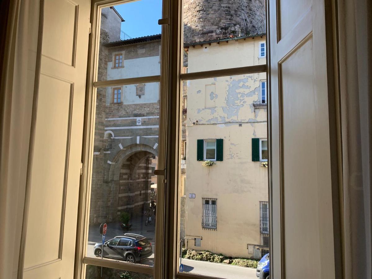 La Terrazza Di Via Elisa Bed & Breakfast Lucca Eksteriør bilde